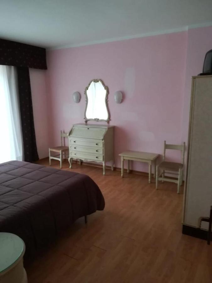Royal Hotel Paolino Cavareno Bagian luar foto